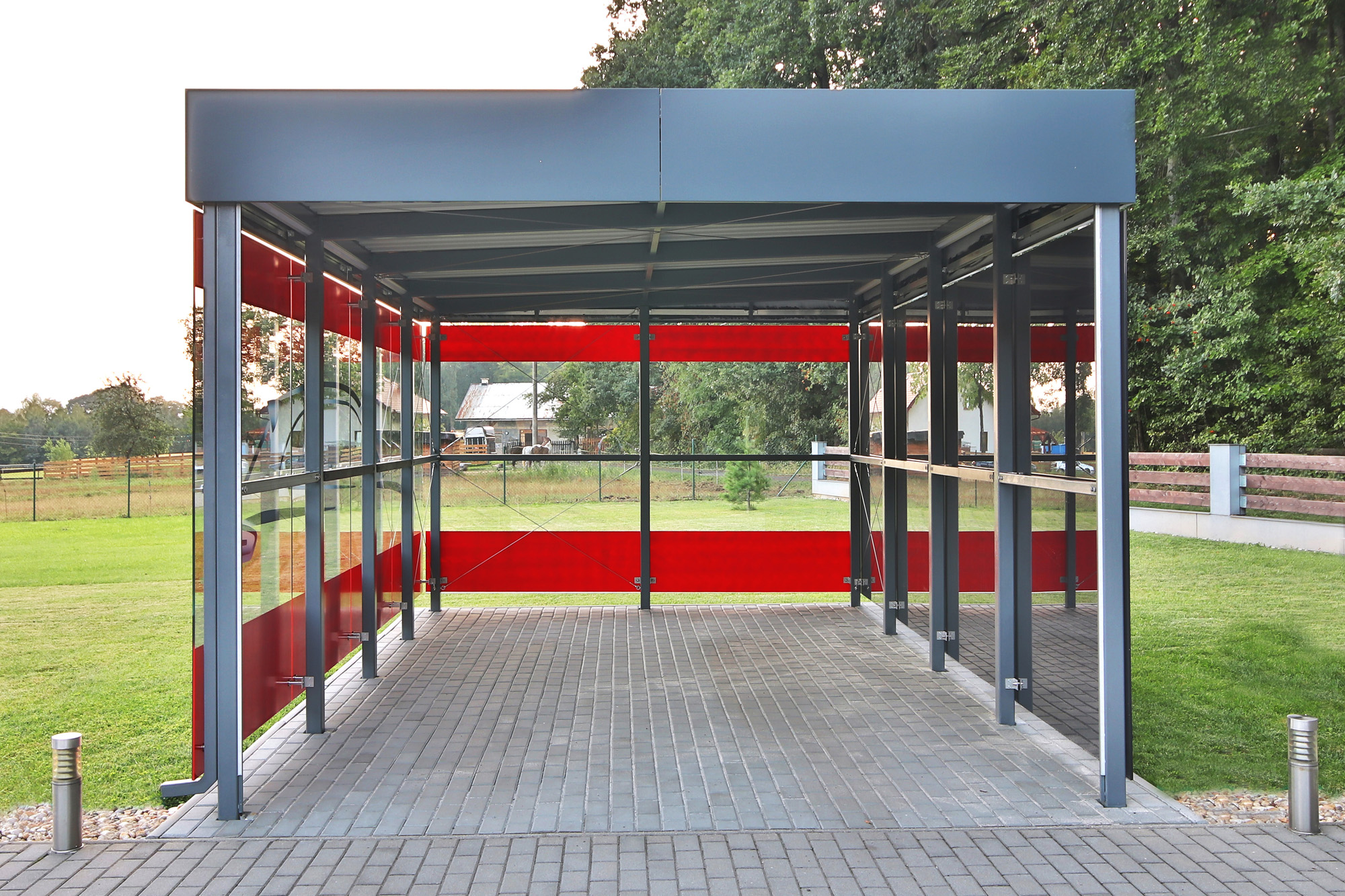 CAR PENTHOUSE 02 middle.jpg