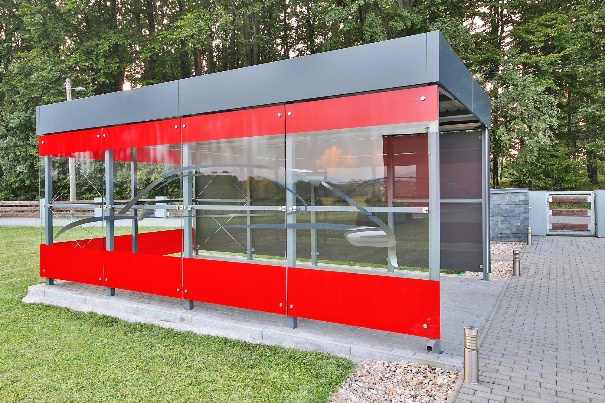 CAR PENTHOUSE 03 middle.jpg