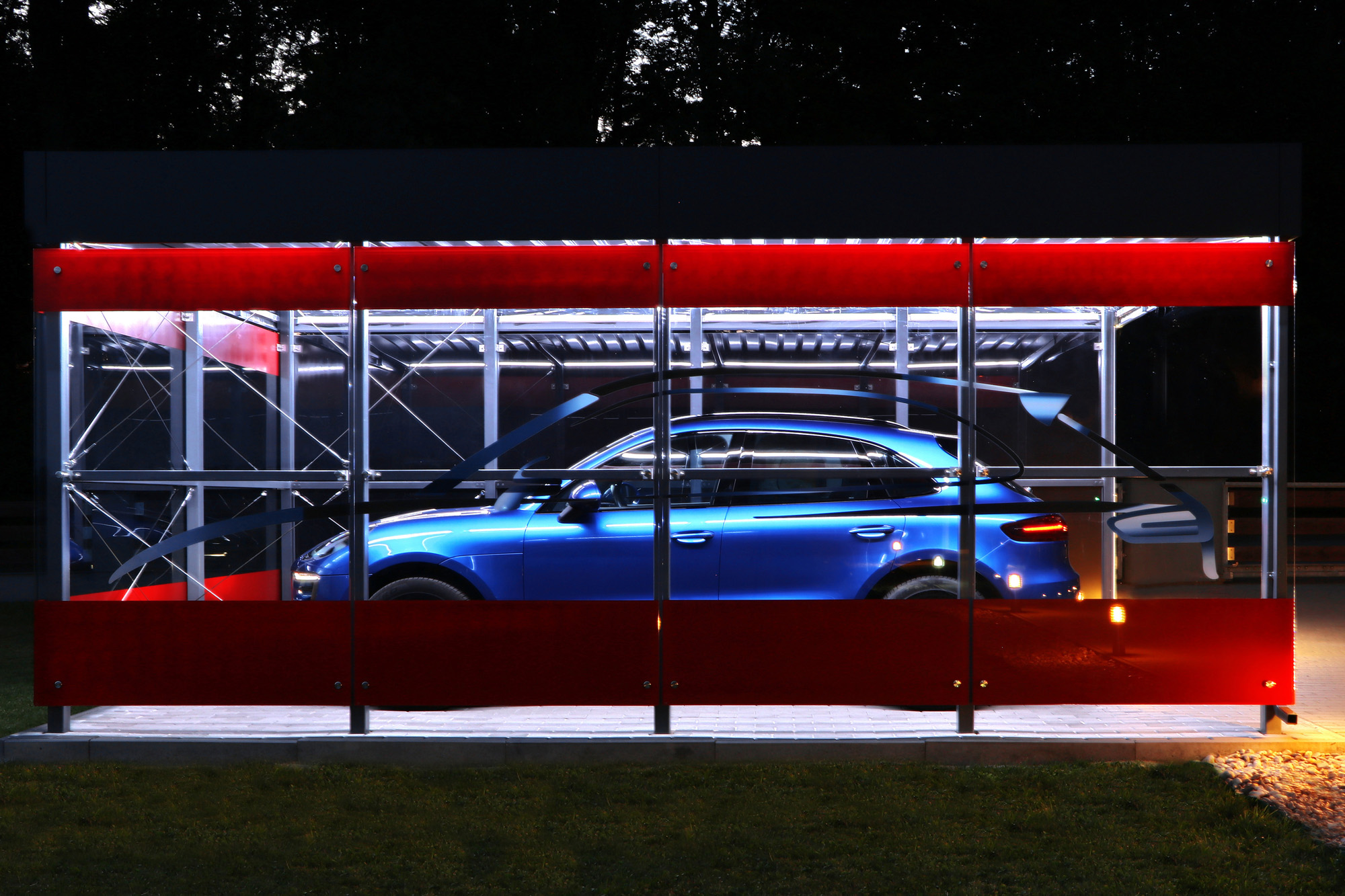 CAR PENTHOUSE 27 middle.jpg