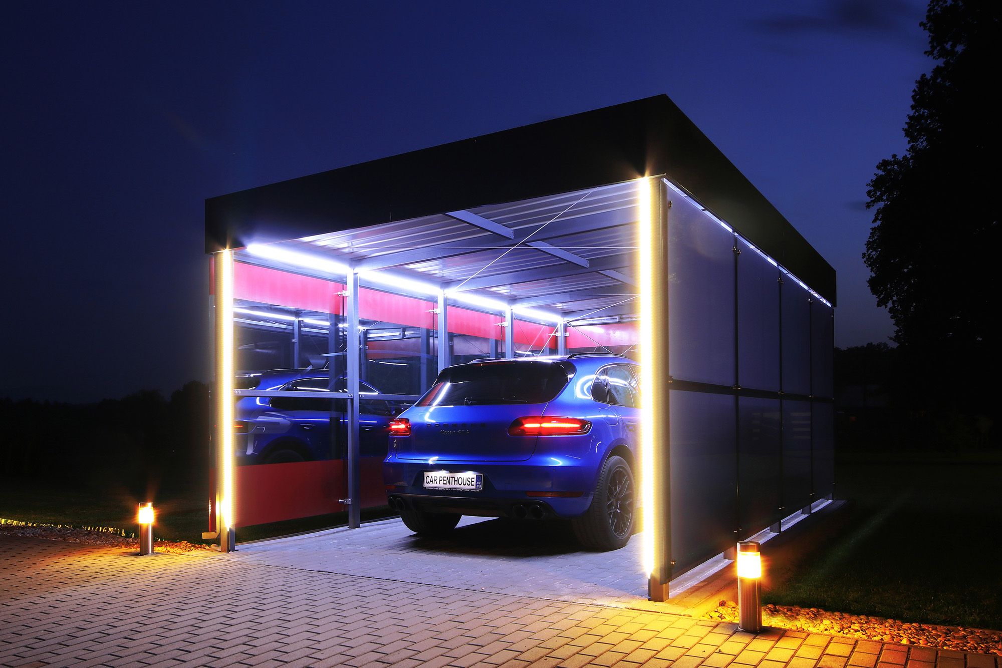 CAR PENTHOUSE 29 middle.jpg