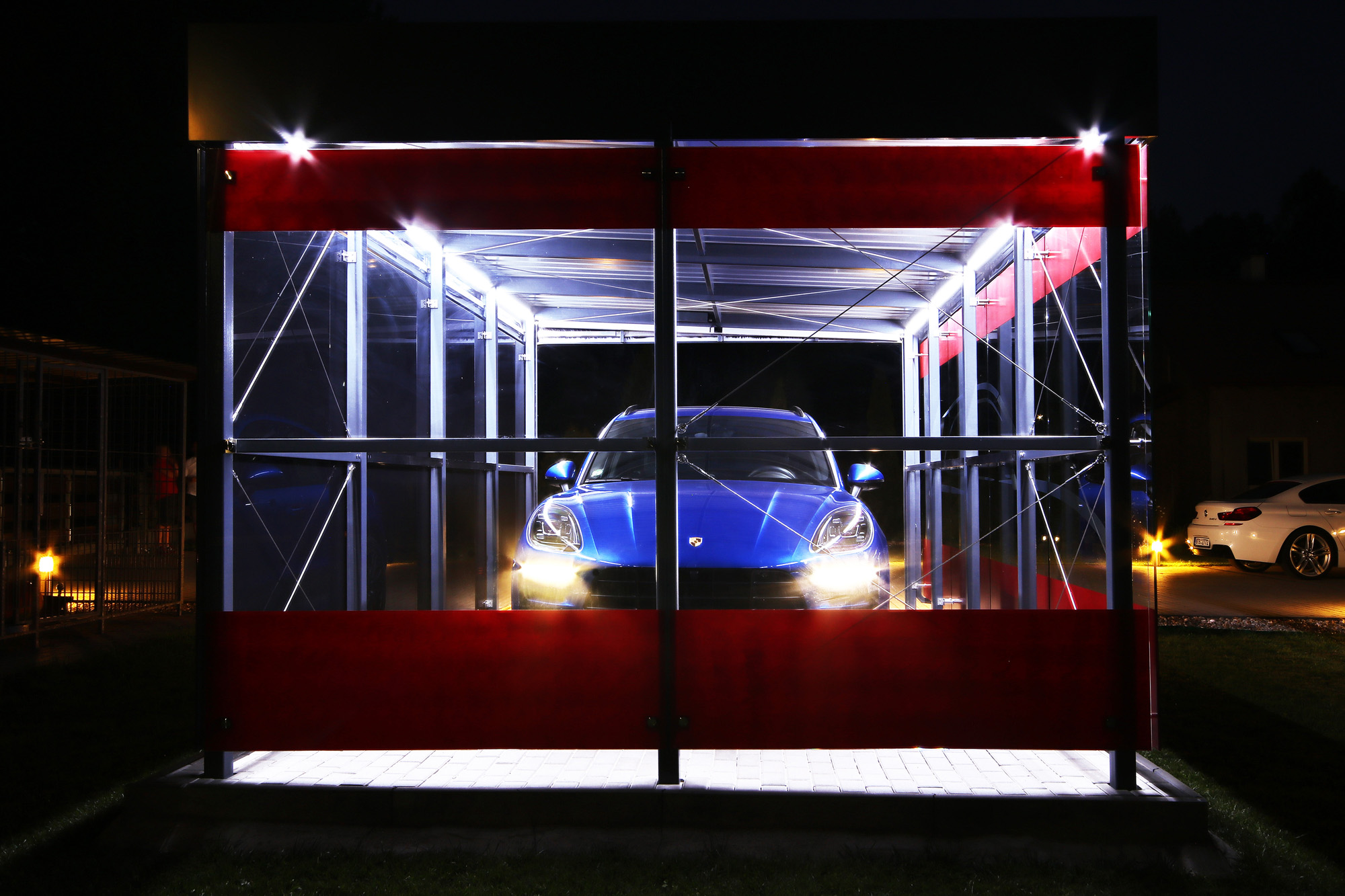 CAR PENTHOUSE 30 middle.jpg