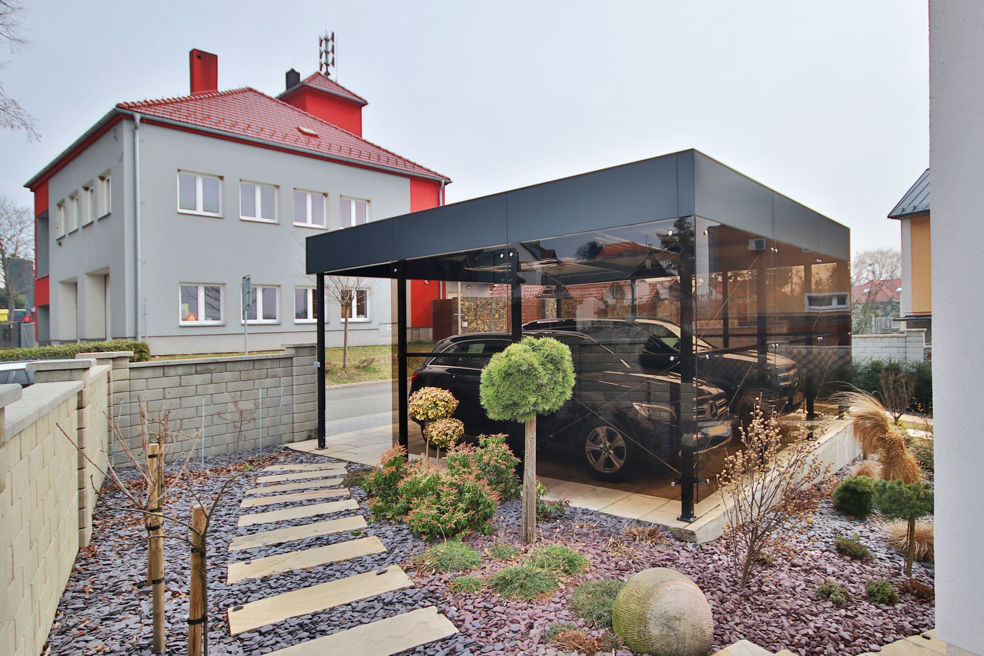 CarPenthouse Hranice 03 middle.jpg